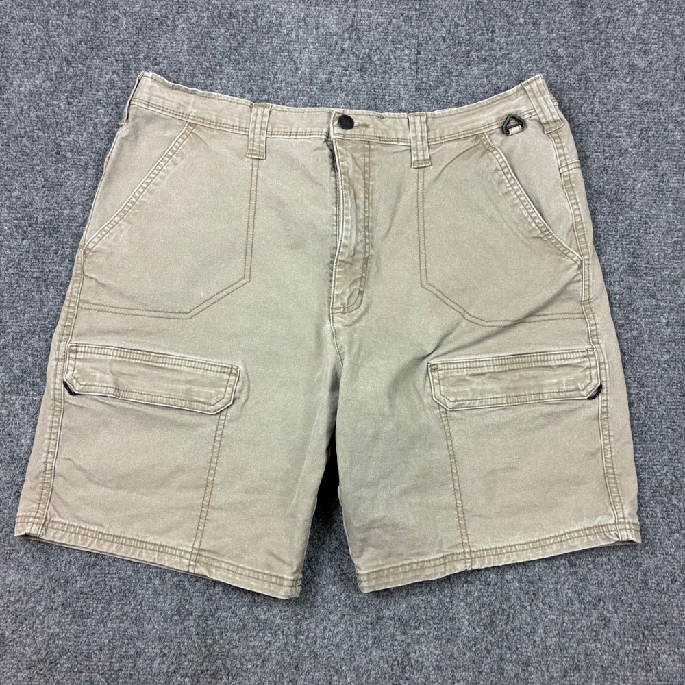 Magellan Outdoors Mens Size 36W Khaki Cargo Short Stretch Hiking Fish